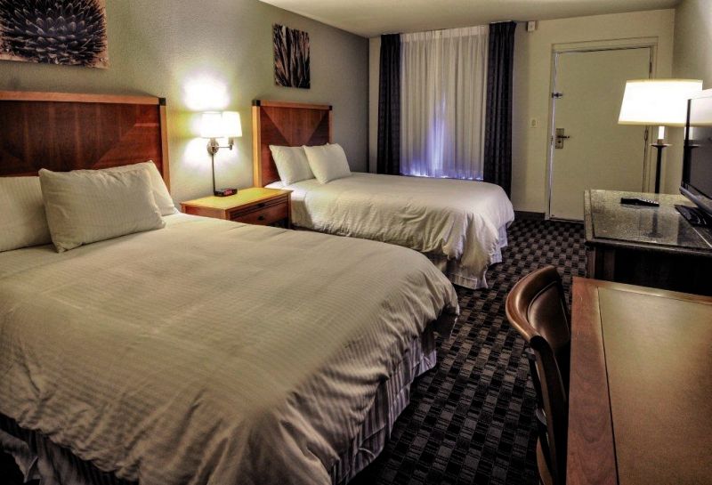 Howard Johnson By Wyndham Scottsdale Old Town Exterior photo